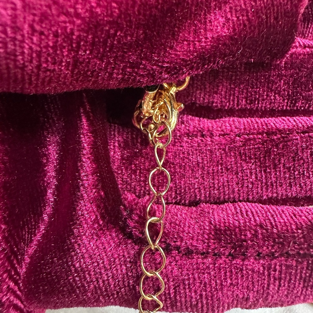 Zara Gold and Black Starfish Necklace - Picture 9 of 12